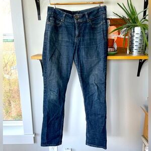 Levi’s The Originals Dark Rinse 526 Slender Straight Leg Denim Jeans Size 12M